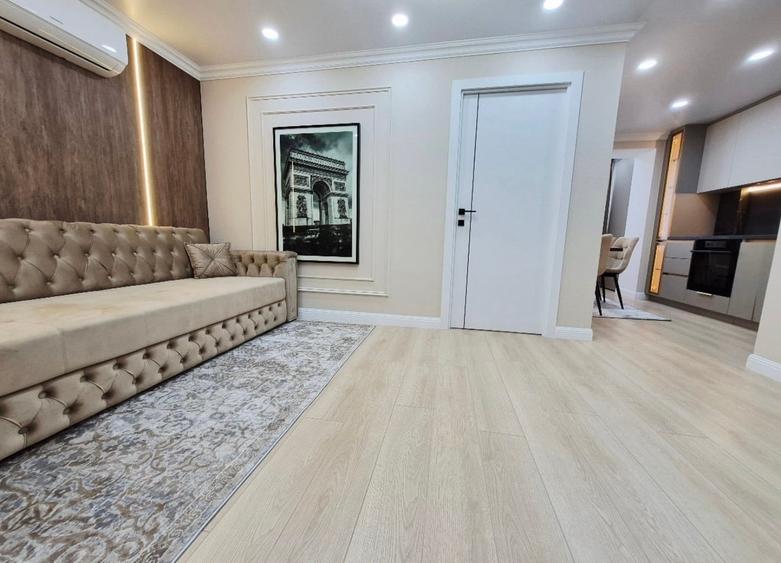 Apartament cu 2 camere decomandat, mobilat în Central