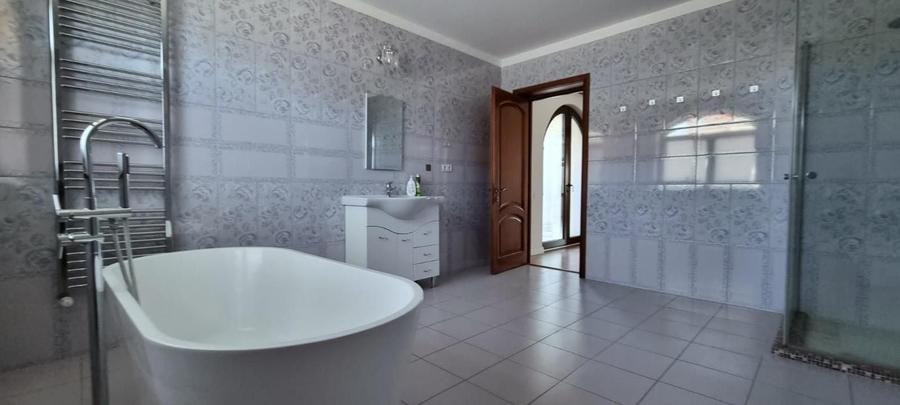 Vilă individuală de închiriat în zona Sisești - 23