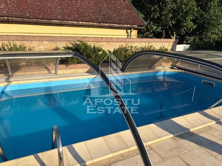 Casă cu 7 camere cu Piscina în Giarmata-Vii