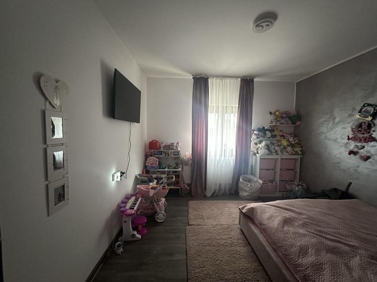 Casă cu 4 camere în Central