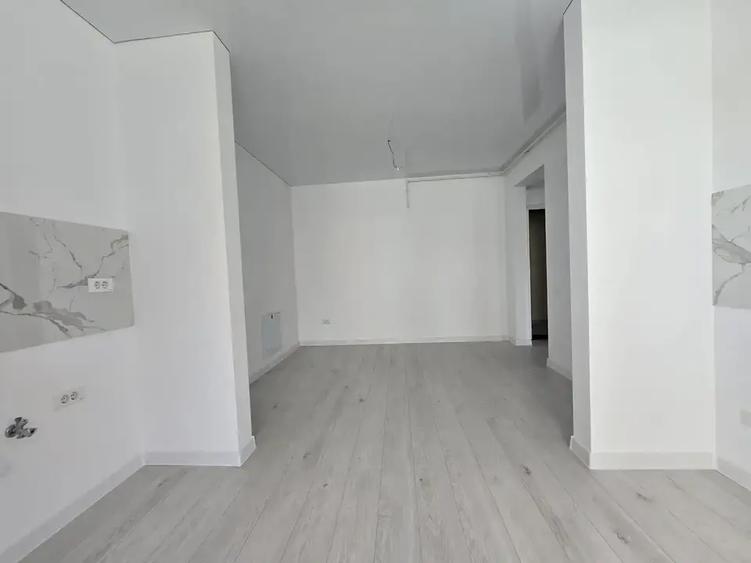 Apartament cu 3 camere decomandat în Dobroești