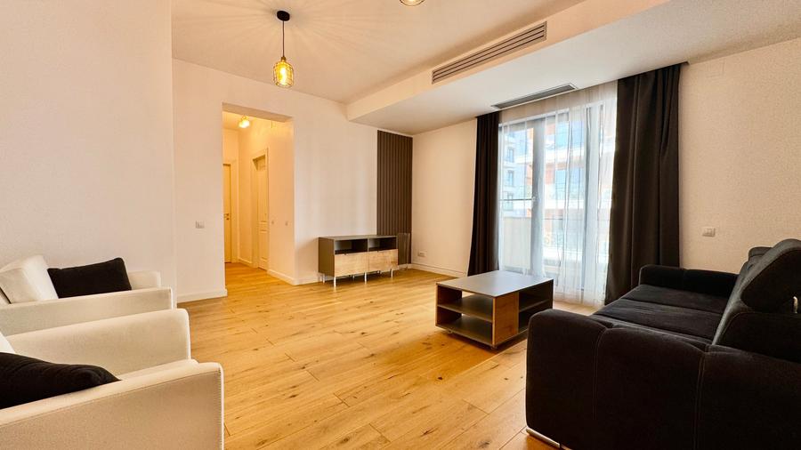 Apartament cu 2 camere decomandat în P-ta Presei Libere