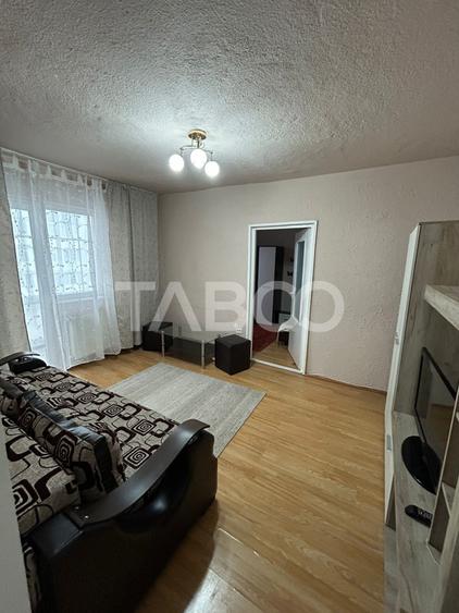 Apartament cu 2 camere nedecomandat, mobilat în Mihai Viteazul