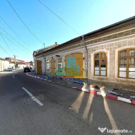 Casă cu 4 camere cu Teren 225 Mp în Ultracentral