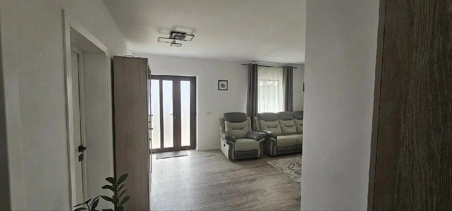 Proprietar, vand casa in Hemeius, langa Parcul dendrologic - 9