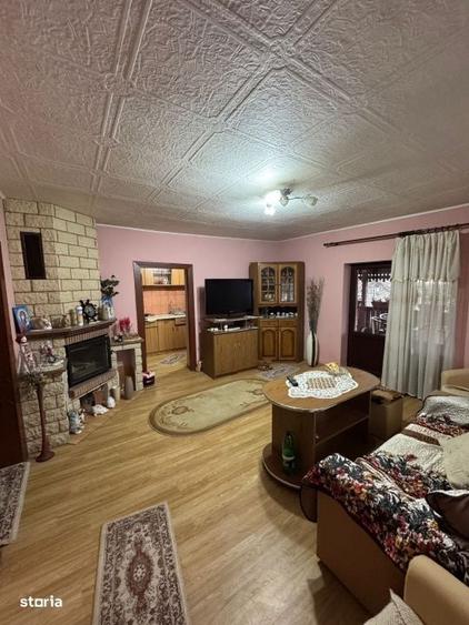 Casă cu 3 camere cu Teren 450 Mp în Lăpuș