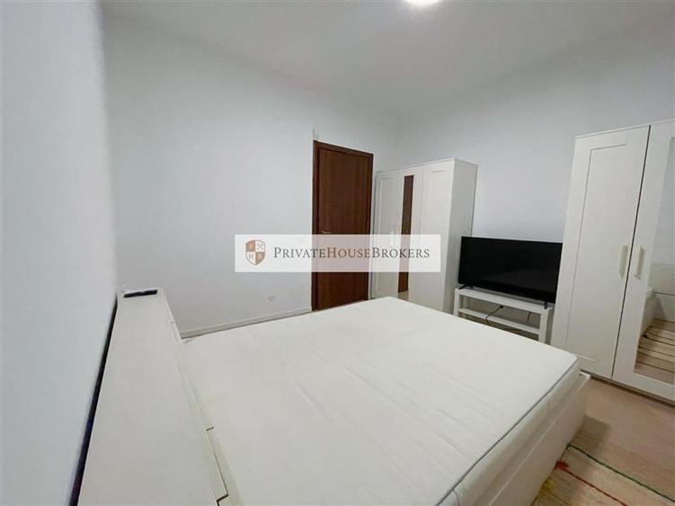Apartament cu 2 camere semidecomandat, mobilat în Băneasa
