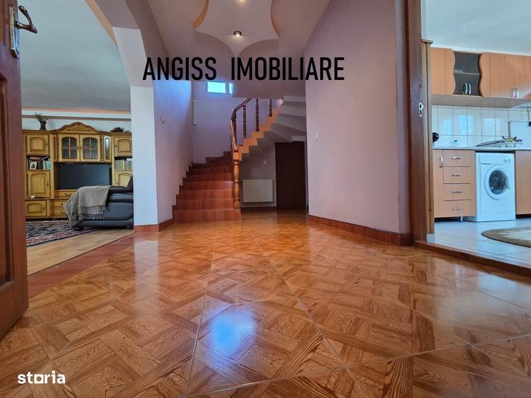 Casă cu 4 camere cu Teren 1500 Mp în Mineri