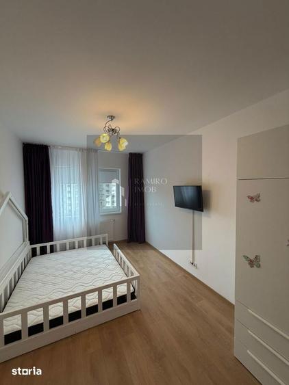 Apartament cu 3 camere decomandat, mobilat în Metalurgiei