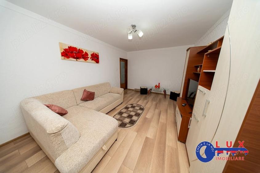 Apartament cu 2 camere decomandat în E3