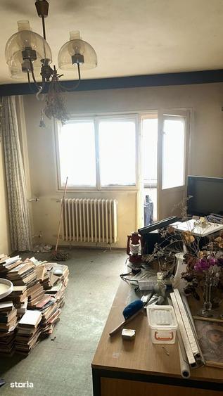 Apartament cu 3 camere decomandat, mobilat în Rahova
