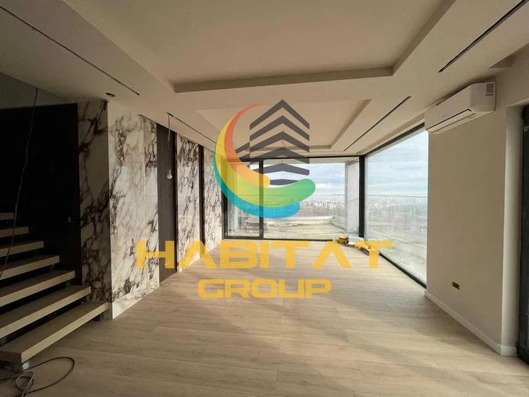 Penthouse cu 4 camere decomandat în Nord-Vest