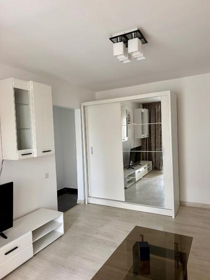 Apartament cu 2 camere nedecomandat, mobilat în Central