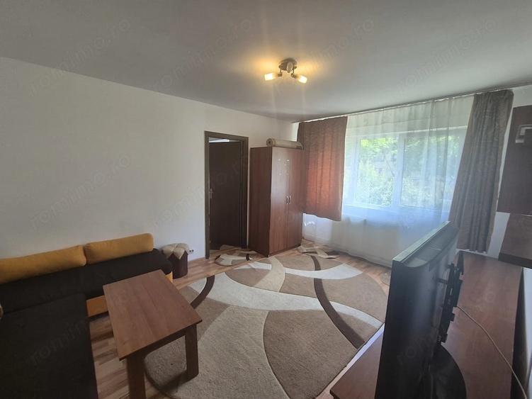 Apartament cu 2 camere nedecomandat în Micro II