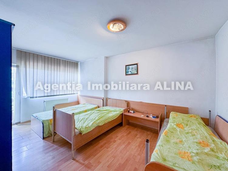 Apartament cu 4 camere decomandat în Decebal