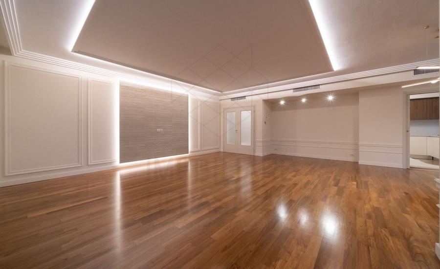 Apartament cu 4 camere decomandat, mobilat în Dorobanți