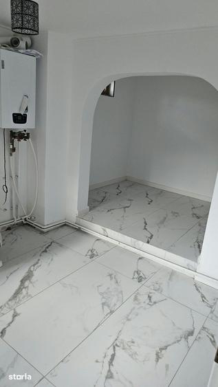 Casă cu 5 camere cu Teren 436 Mp în Central