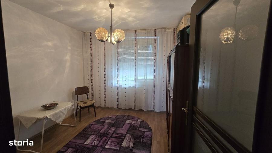 Apartament cu 4 camere în Central