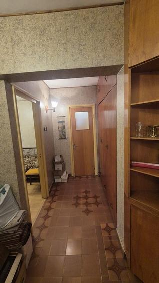 Apartament cu 4 camere decomandat, mobilat în Iancului