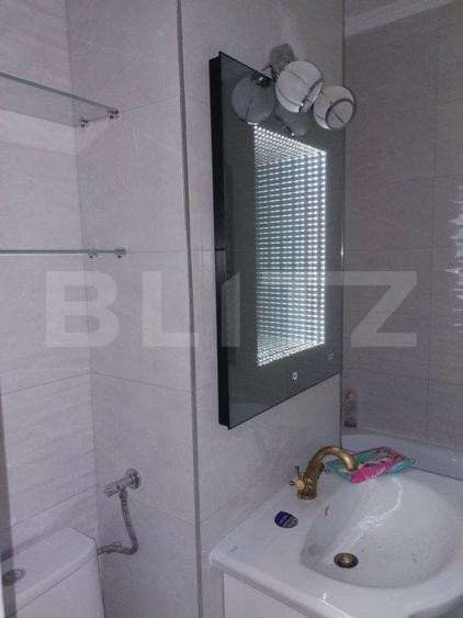 Apartament 3 camere,gradina si parcare, 52 mp, Aleea Postavarului - 8
