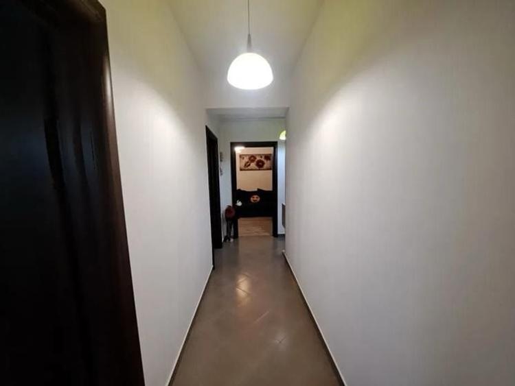 Apartament cu 2 camere decomandat, mobilat în Metalurgiei