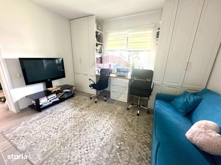 Casă cu 4 camere în Fântânele
