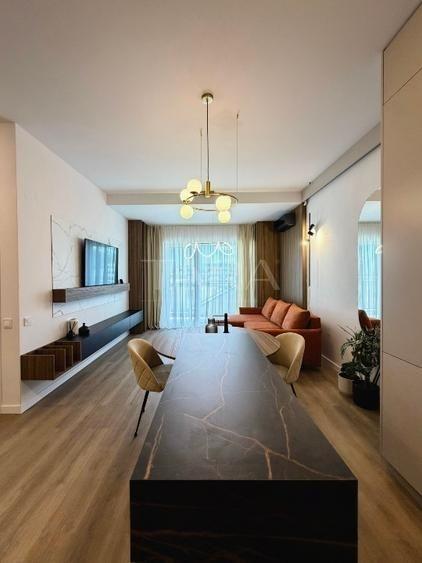 Apartament cu 3 camere decomandat în Florești