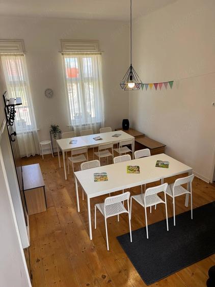 Casă cu Teren 210 Mp în Central