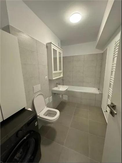 Apartament cu 3 camere decomandat, mobilat în Libertății