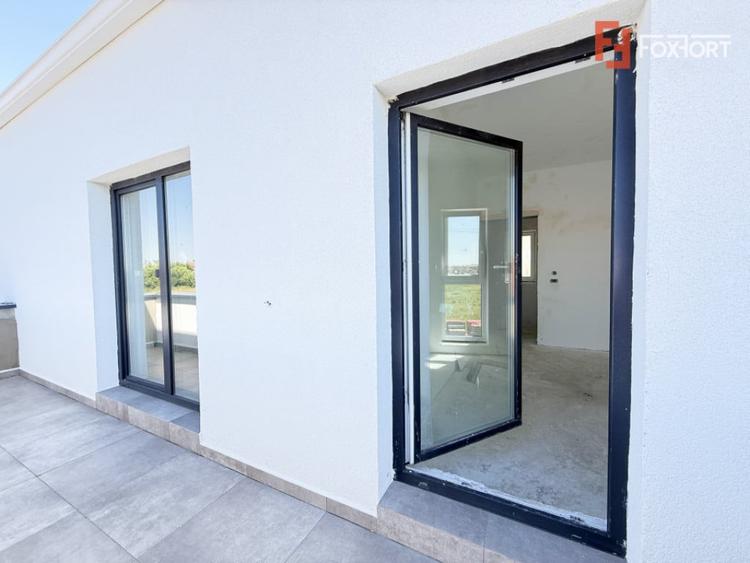 Casă cu 4 camere cu Teren 316 Mp în Săcălaz