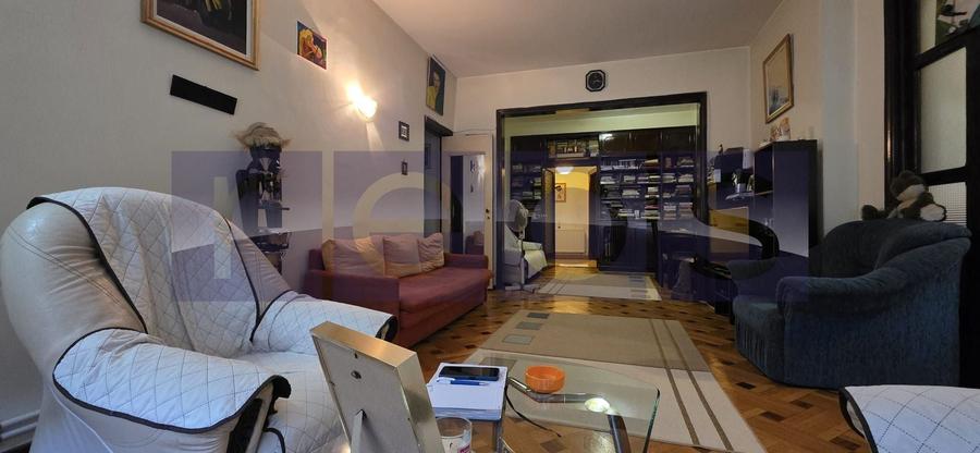 Apartament cu 3 camere semidecomandat, mobilat în Universitate