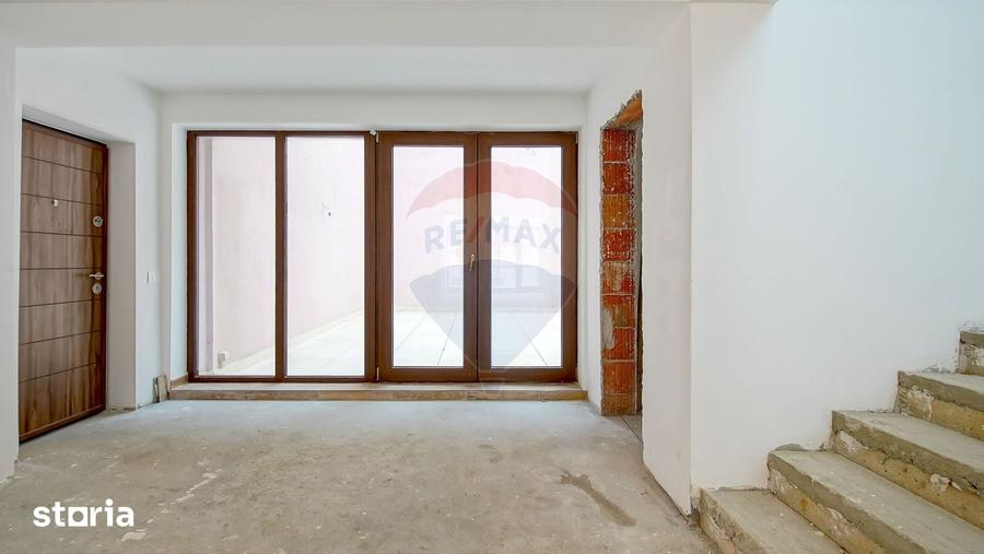 Apartament cu 4 camere în Schei