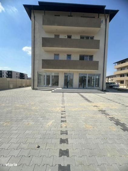 Spațiu comercial, de 90 mp, în Central