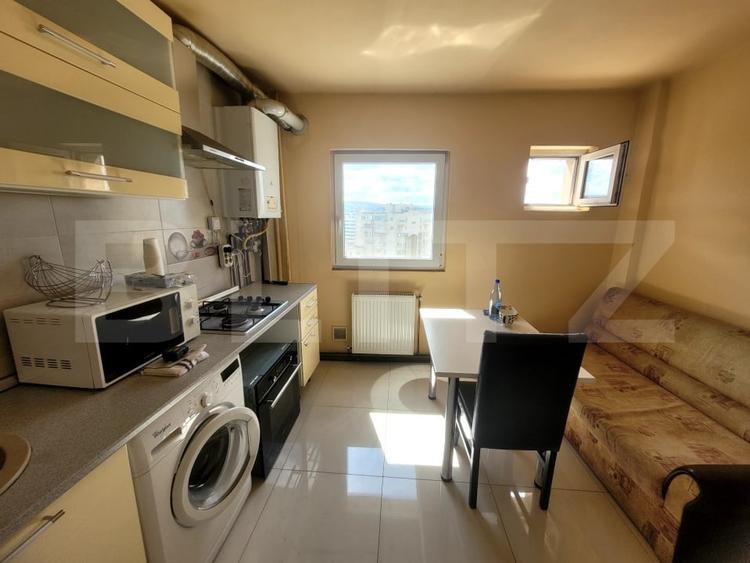 Apartament cu 2 camere decomandat, mobilat în Mărăști