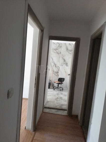 Apartament cu 3 camere vând an floresti - 5