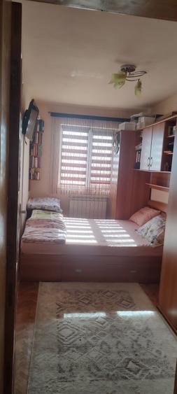 Apartament cu 2 camere decomandat în Plopilor