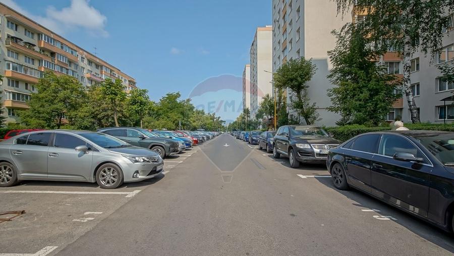 Apartament cu 3 camere circular în Astra