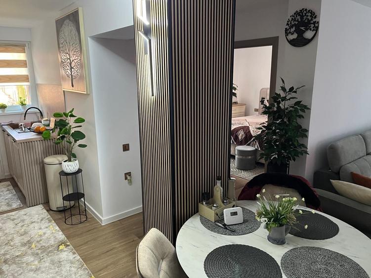 Apartament cu 2 camere decomandat în Ultracentral