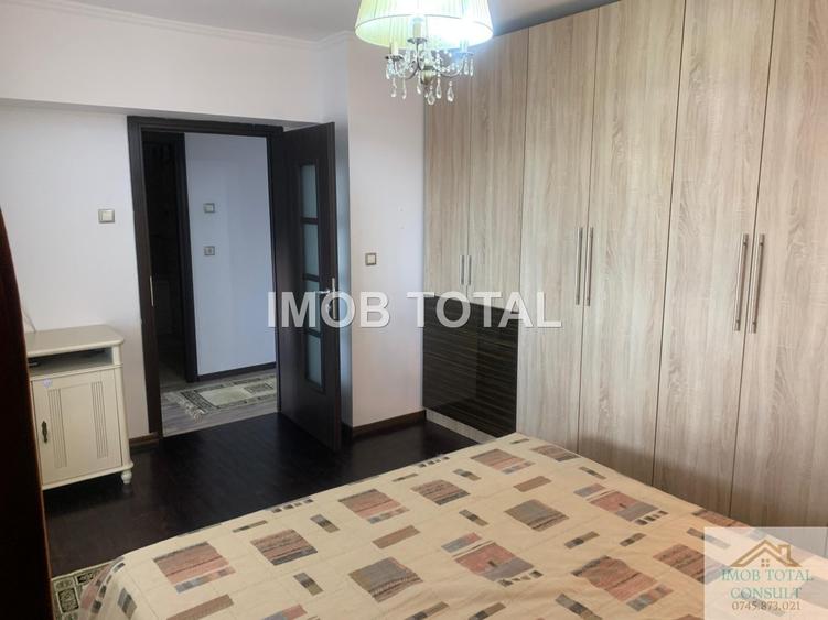 Apartament 3 camere Ultracentral , zona Casa Cartii - 4