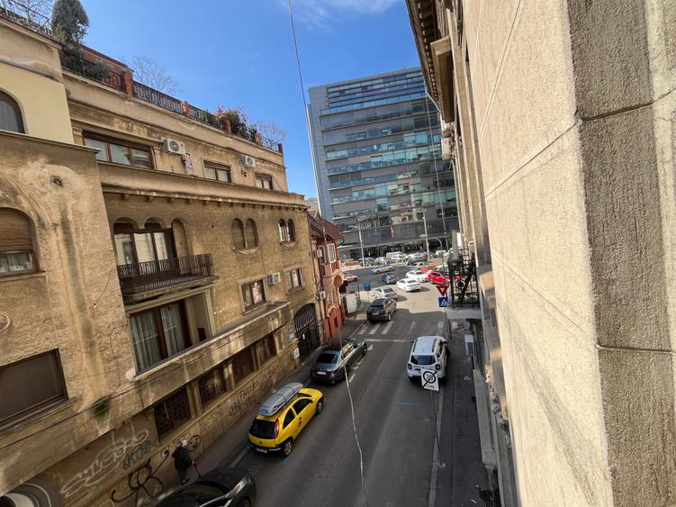 Birou, de 32 mp, în Dacia