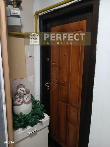 Apartament cu 3 camere semidecomandat în Nord