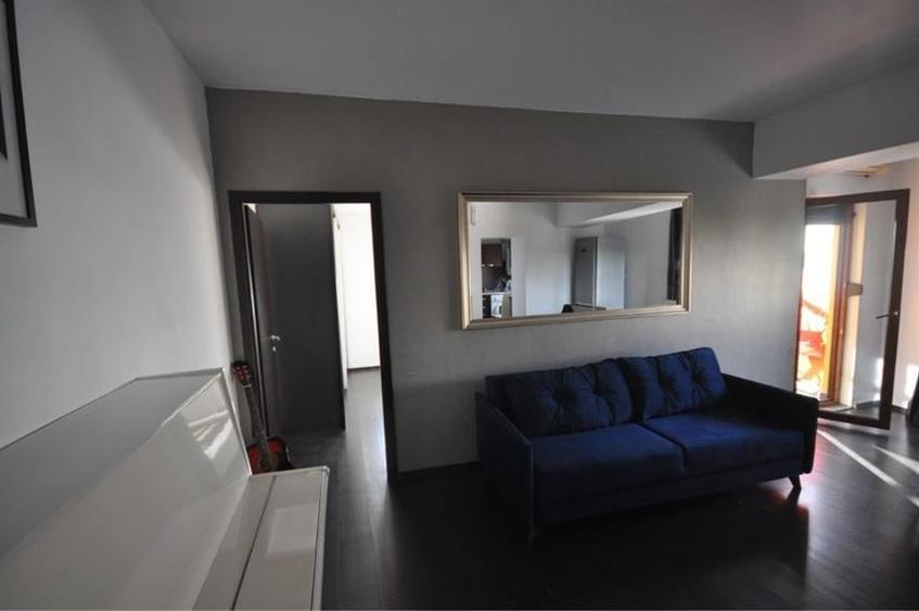 Apartament cu 2 camere semidecomandat în Mihai Bravu