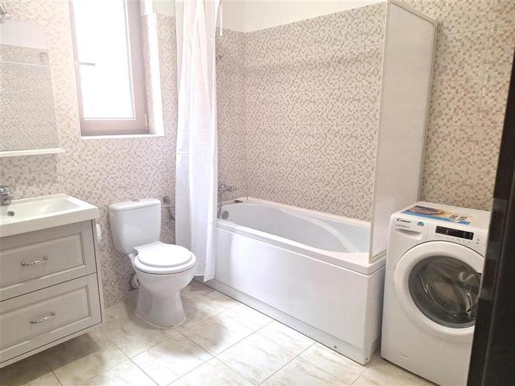 Apartament cu 2 camere decomandat în Giroc