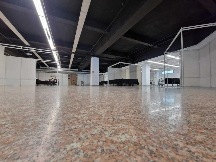 Spațiu comercial, de 1,200 mp, în Central