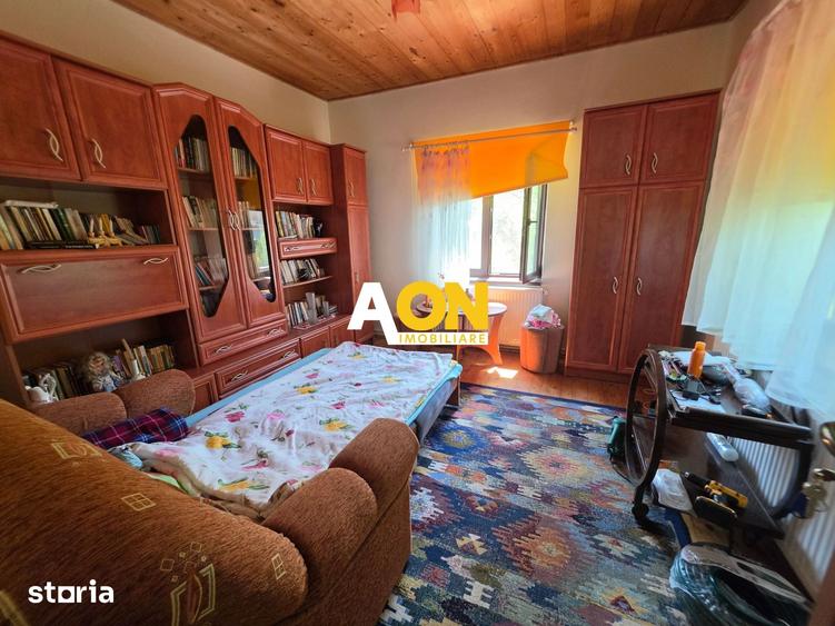 Casă cu 3 camere cu Teren 7050 Mp în Pianu