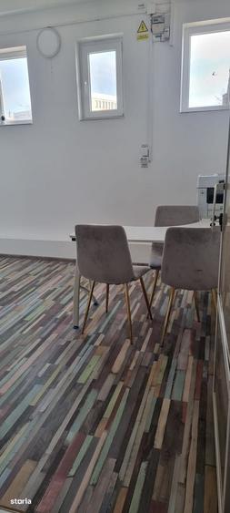 Spațiu comercial, de 17 mp, în Central
