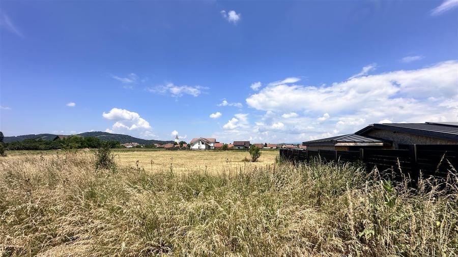 Teren Construcții intravilan de 475 mp, în Hărman