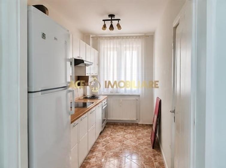 Apartament cu 2 camere decomandat, mobilat în Titan