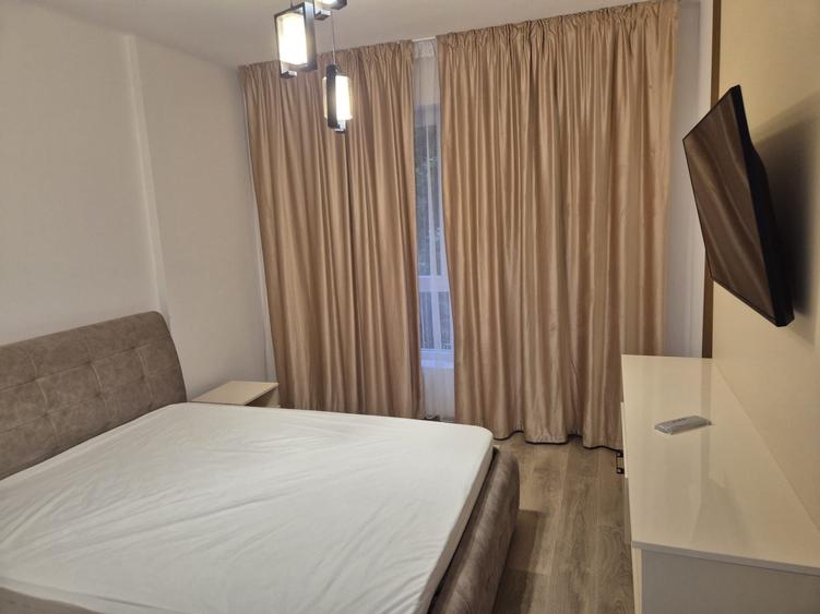 Apartament cu 3 camere decomandat în Sebastian