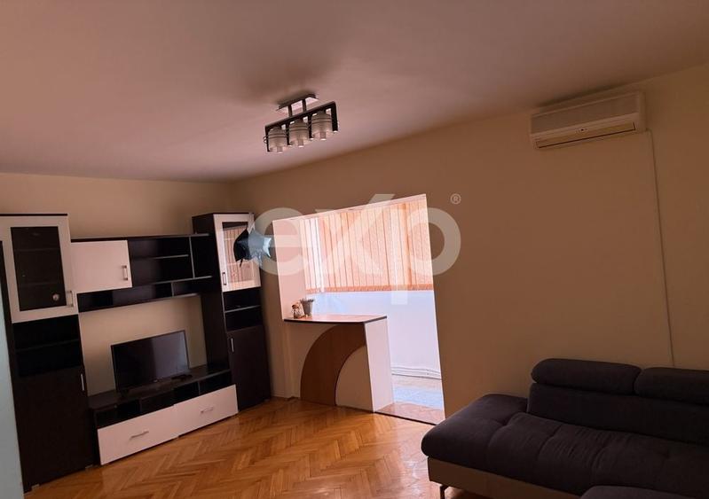 Apartament cu 4 camere decomandat, mobilat în Zorilor